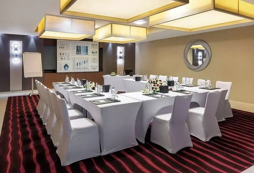 هتل Park Arjaan By Rotana, Abu Dhabi