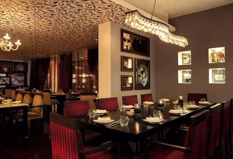 هتل Park Arjaan By Rotana, Abu Dhabi