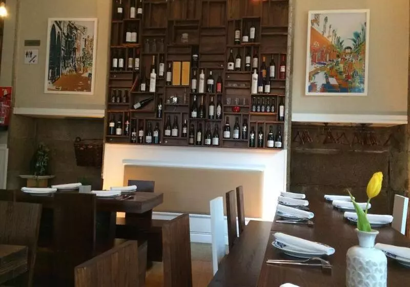 هتل Pazo De Altamira