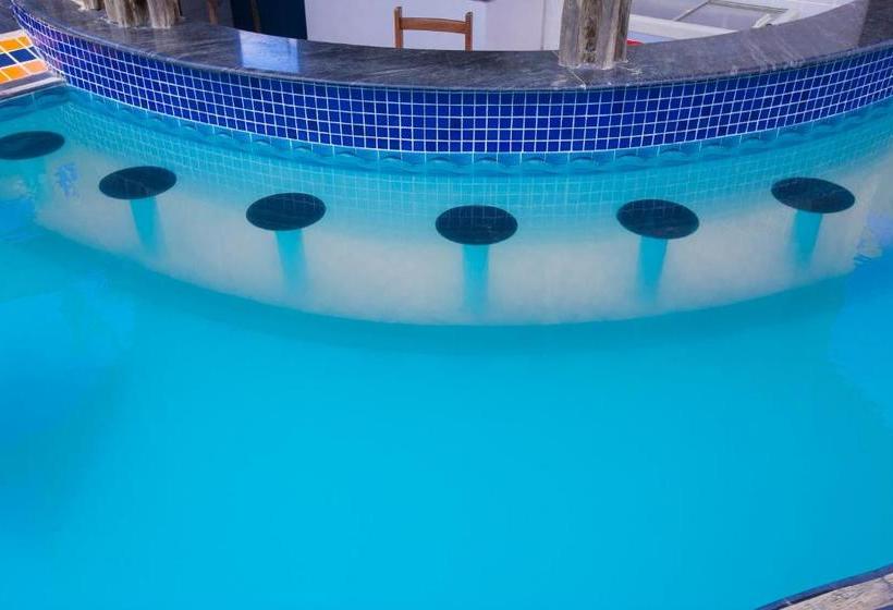 בית מלון כפרי Porto Marlin