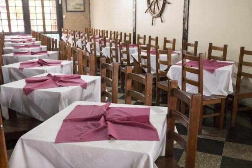 בית מלון כפרי Porto Marlin