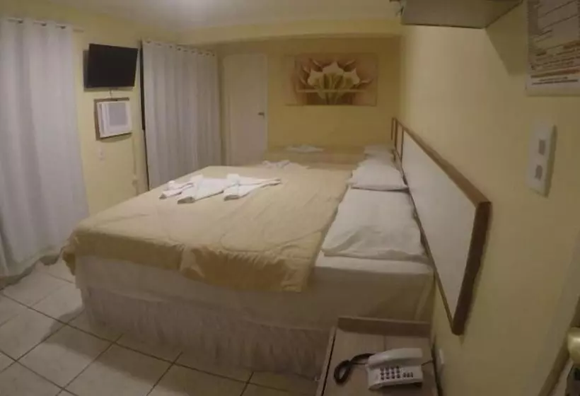 ホテル Pousada Rayer Land