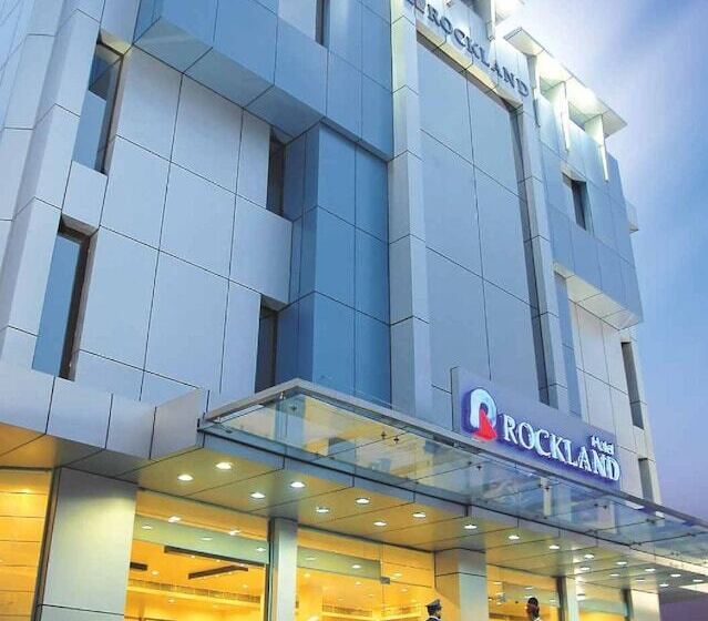 Rockland Hotel, C.r Park