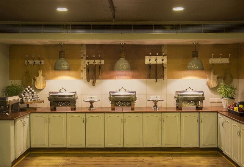 Rockland Hotel, C.r Park