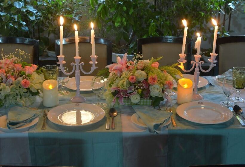 Rockland Hotel, C.r Park