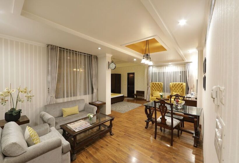 Rockland Hotel, C.r Park