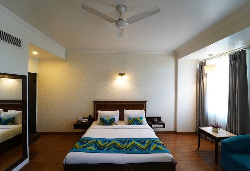 Rockland Hotel, C.r Park