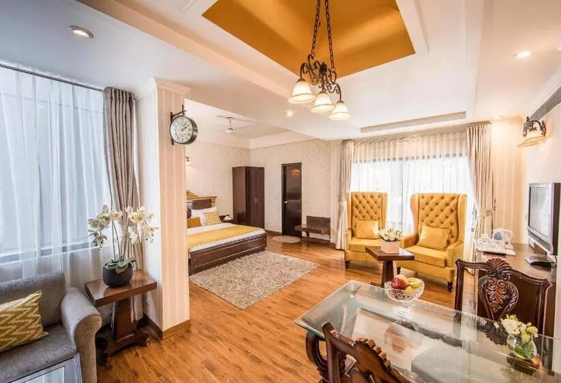 Rockland Hotel, C.r Park