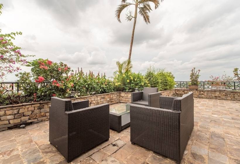 هتل Saigon Domaine Luxury Residences