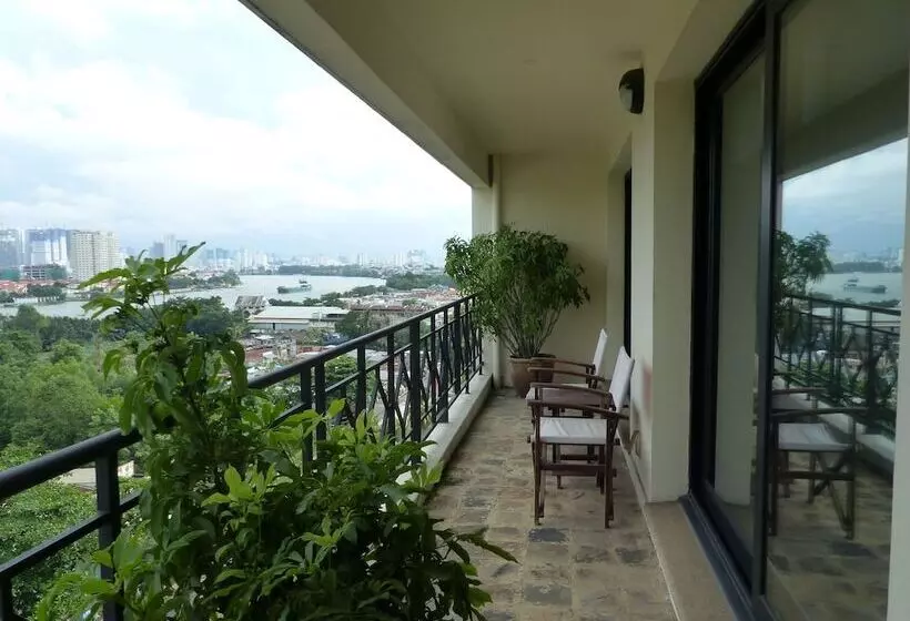 Hotelli Saigon Domaine Luxury Residences