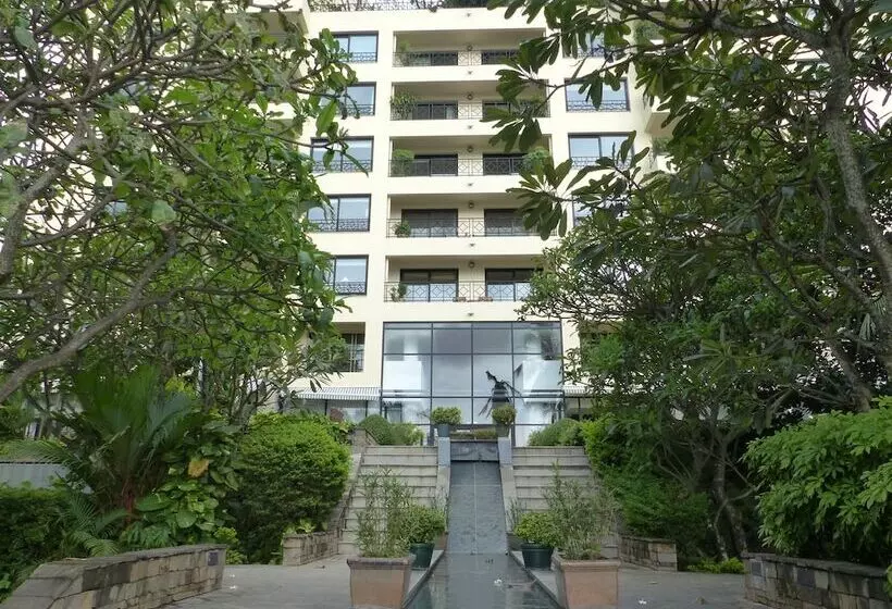 Hotelli Saigon Domaine Luxury Residences