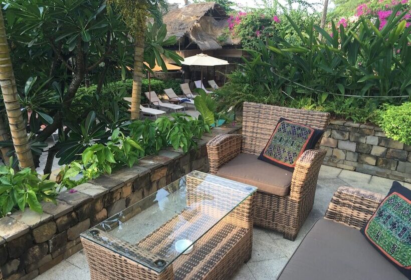 هتل Saigon Domaine Luxury Residences