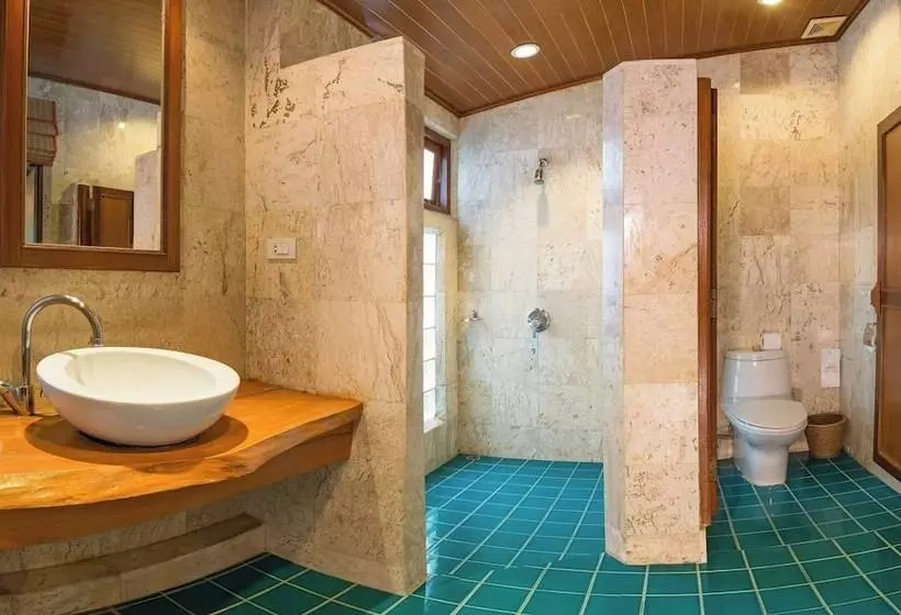 בית מלון כפרי Sand Sea Resort Railay Beach