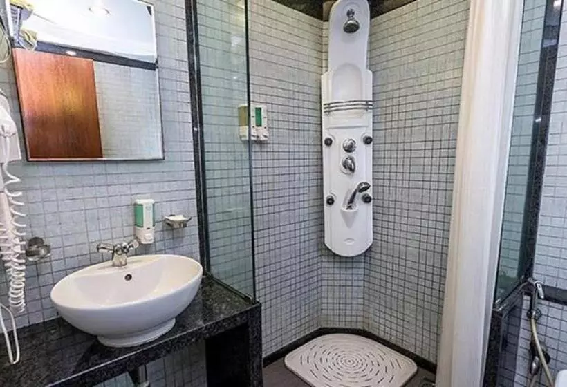 Fabhotel Shubhangan   Nr Bandra