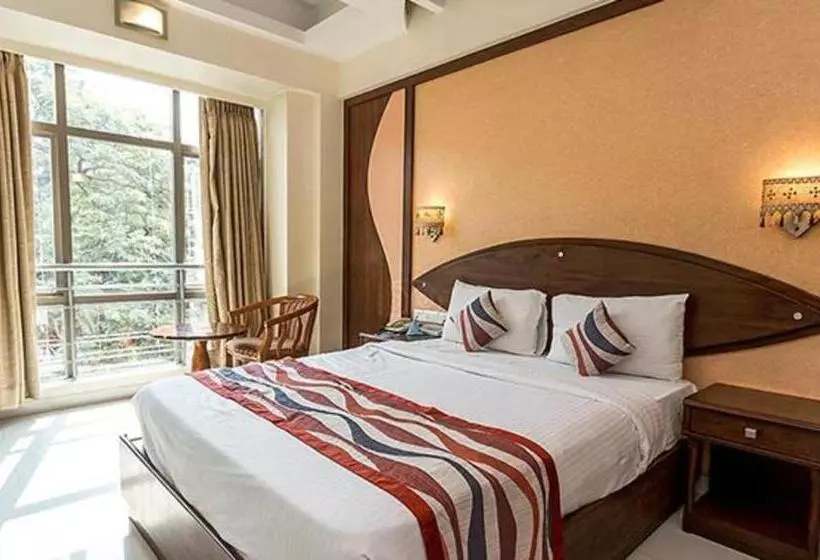 Fabhotel Shubhangan   Nr Bandra