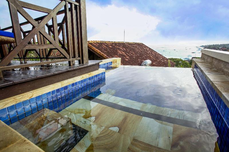 Lembongan Island Beach Villas