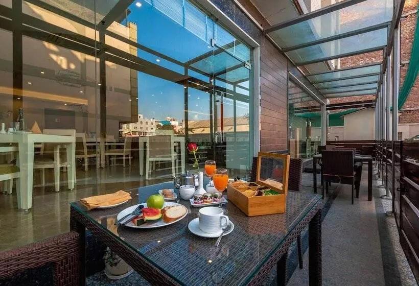 Rosewood Apartment Hotel   Gurgaon