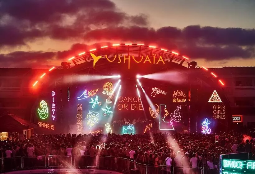 Ushuaïa Ibiza Beach Hotel - Adults Only