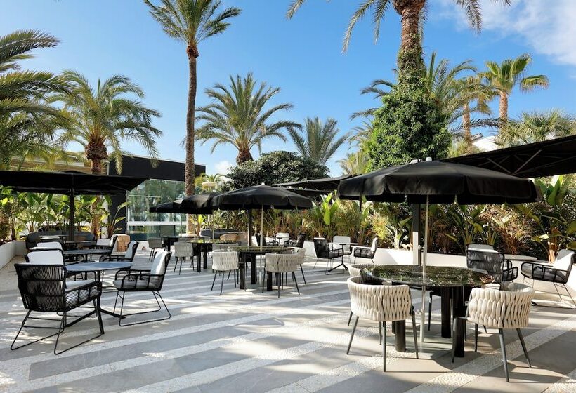 Ushuaïa Ibiza Beach Hotel - Adults Only