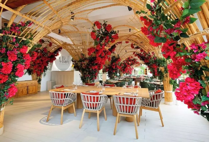 Ushuaïa Ibiza Beach Hotel - Adults Only