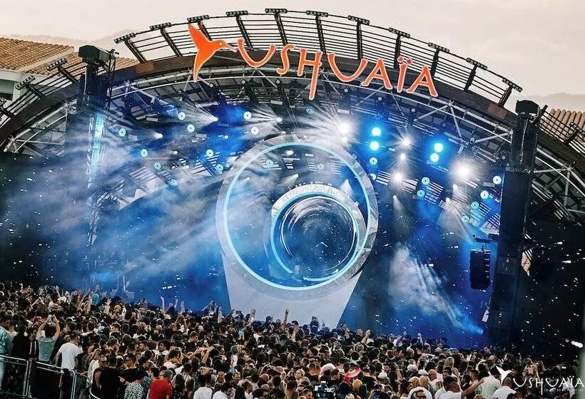 Ushuaïa Ibiza Beach Hotel - Adults Only