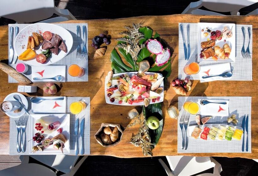 Ushuaïa Ibiza Beach Hotel - Adults Only