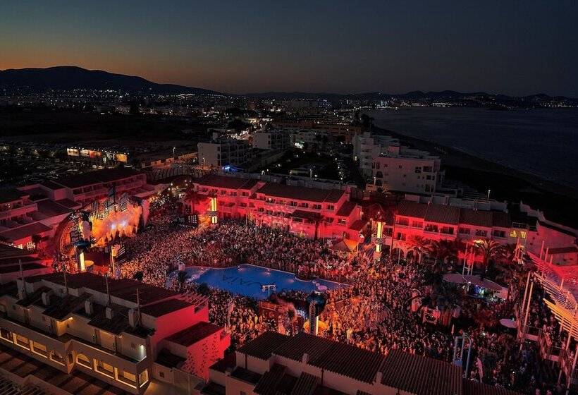 Ushuaïa Ibiza Beach Hotel - Adults Only