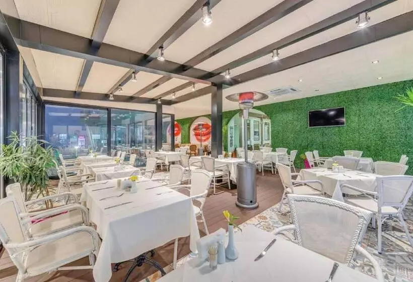 Grand Hotel Sveti Vlas  All Seasons Fitness & Spa