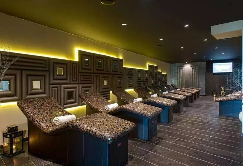 Grand Hotel Sveti Vlas  All Seasons Fitness & Spa