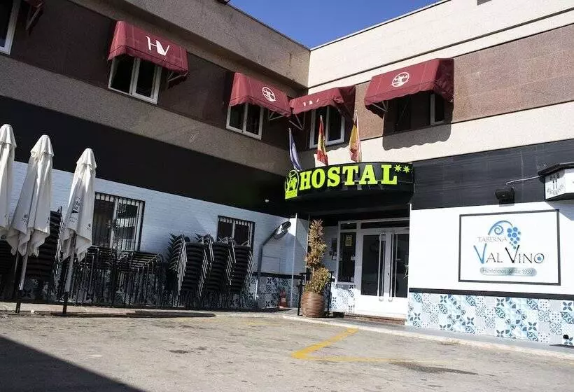 Hostal Valdepeñas By Bossh Hotels