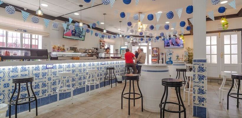 Hostal Valdepeñas By Bossh Hotels