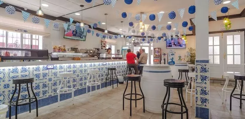 Hostal Valdepeñas By Bossh Hotels