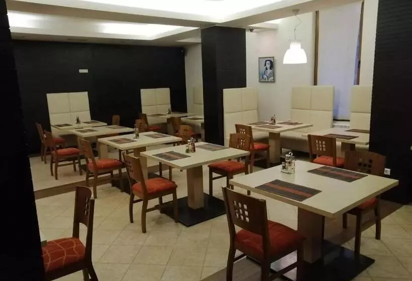 هتل Bellevue Residence Apartments