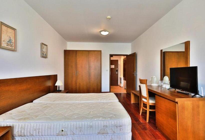 בית מלון כפרי Bellevue Residence Apartments