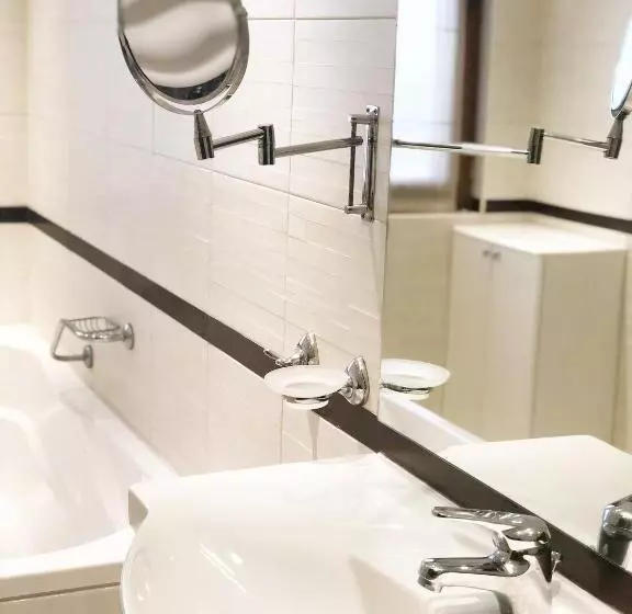 هتل Bellevue Residence Apartments