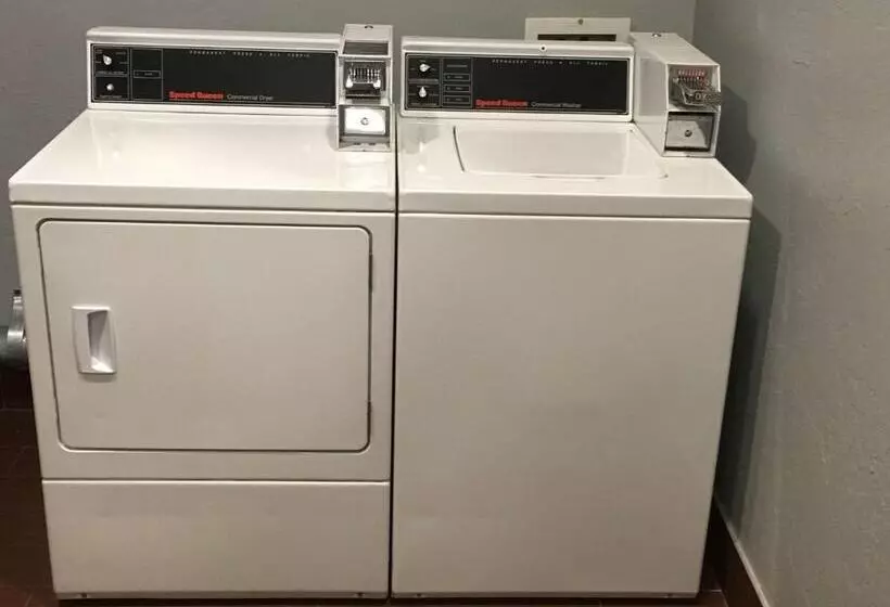 Best Western Plus Barsana Hotel & Suites