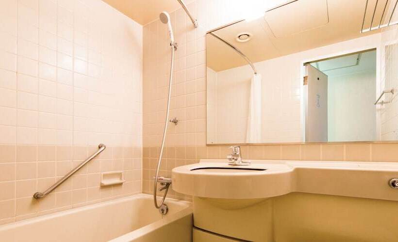 فندق Claiton Shin Osaka