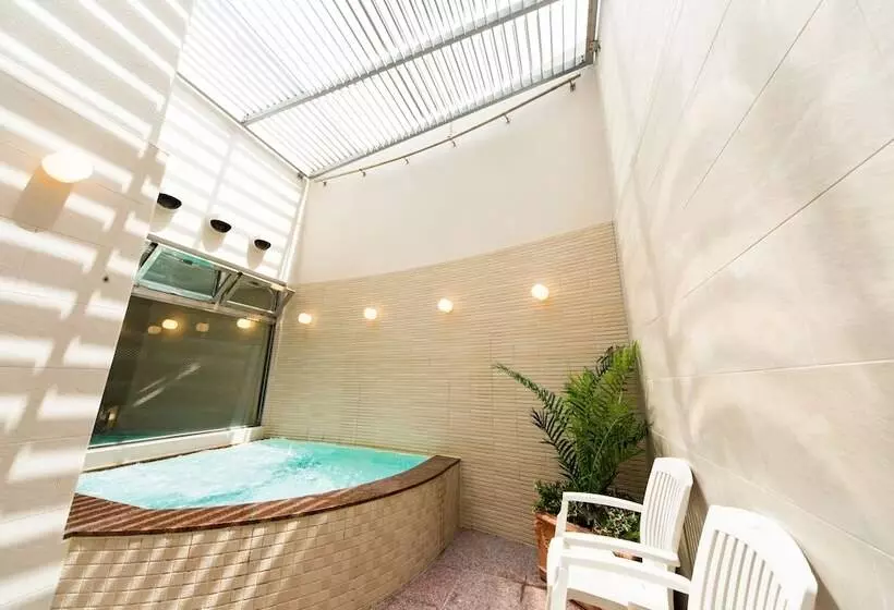 Hotel Claiton Shin Osaka