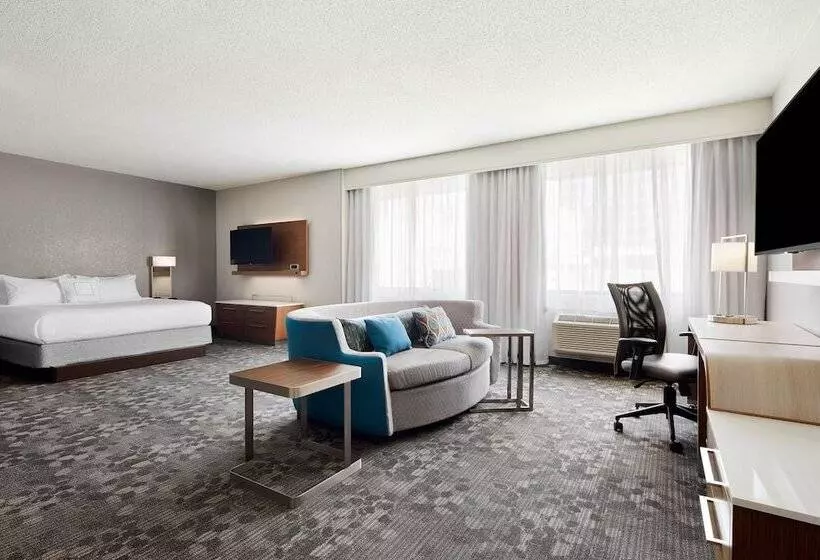 בית מלון כפרי Courtyard Milwaukee Downtown