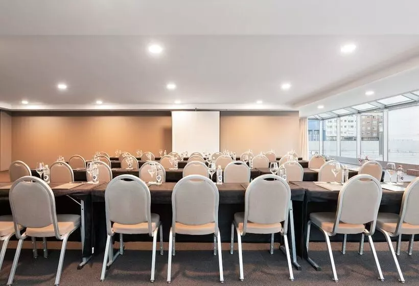 هتل Eurostars Mar De Vigo