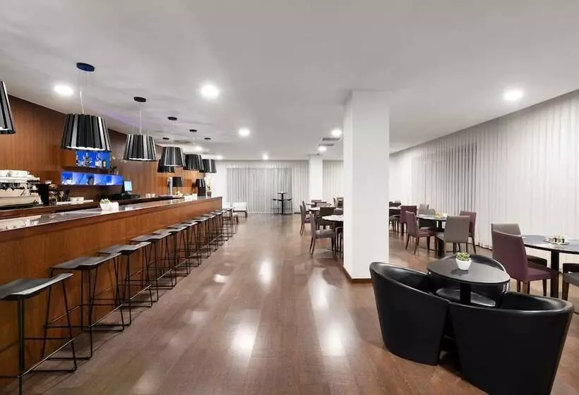 هتل Eurostars Mar De Vigo