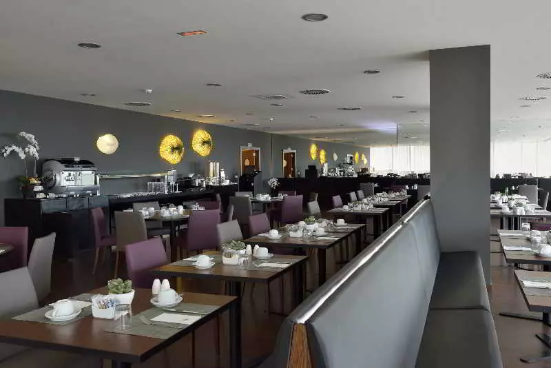 هتل Eurostars Mar De Vigo