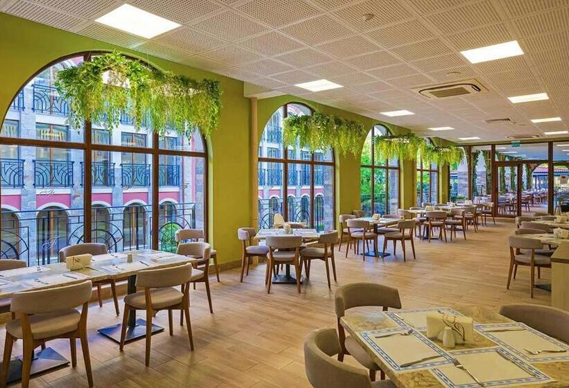 هتل Festa Via Pontica