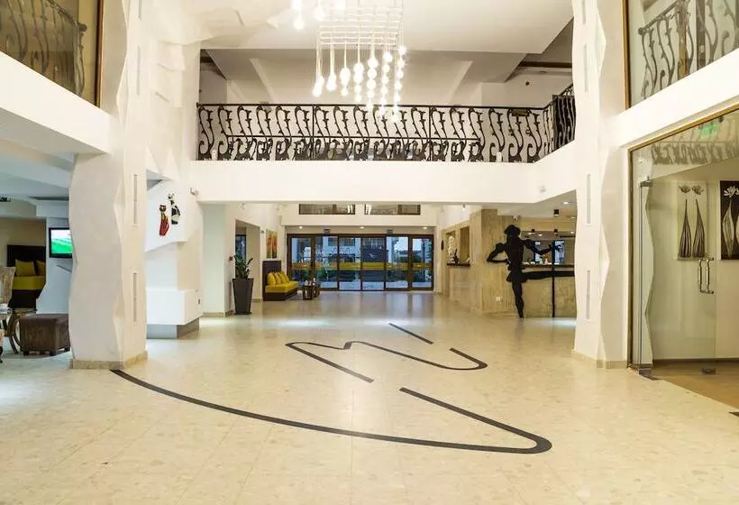 Hotel Festa Via Pontica