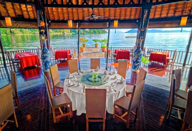 ホテル Gayana Marine Resort