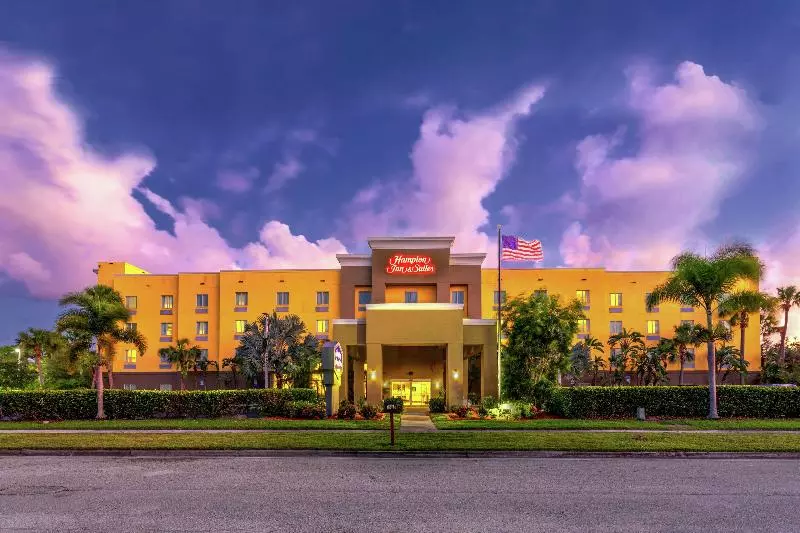 ホテル Hampton Inn & Suites Ft. Pierce