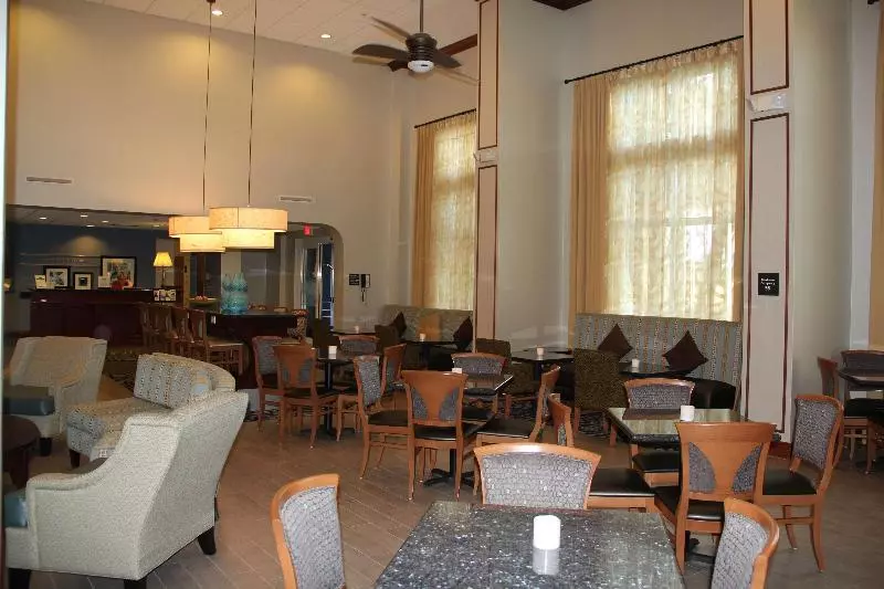 ホテル Hampton Inn & Suites Ft. Pierce