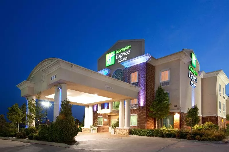 בית מלון כפרי Holiday Inn Express & Suites Fort Worth Fossil Creek, An Ihg