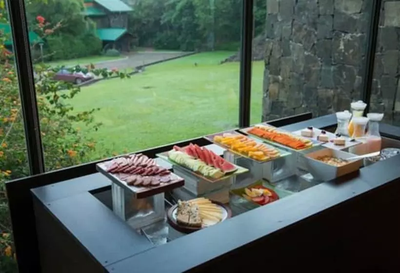 فندق Iguazu Jungle Lodge