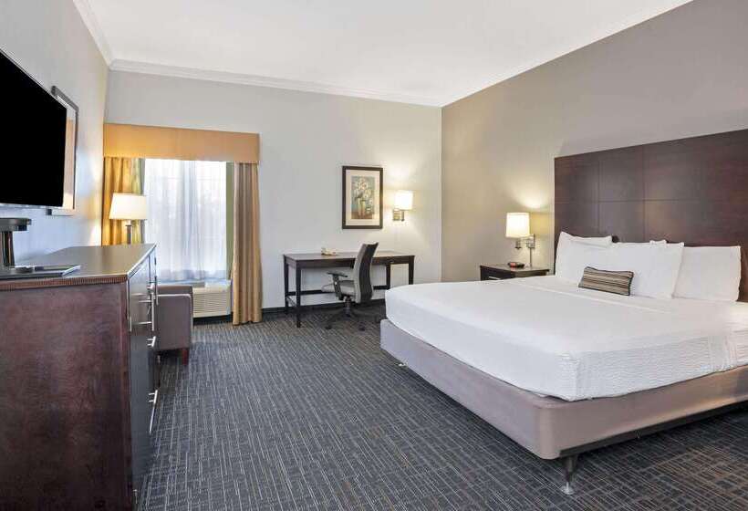 ホテル Sonesta Essential Houston Westchase